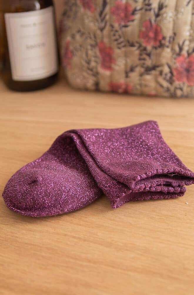 Chaussettes violettes à paillettes