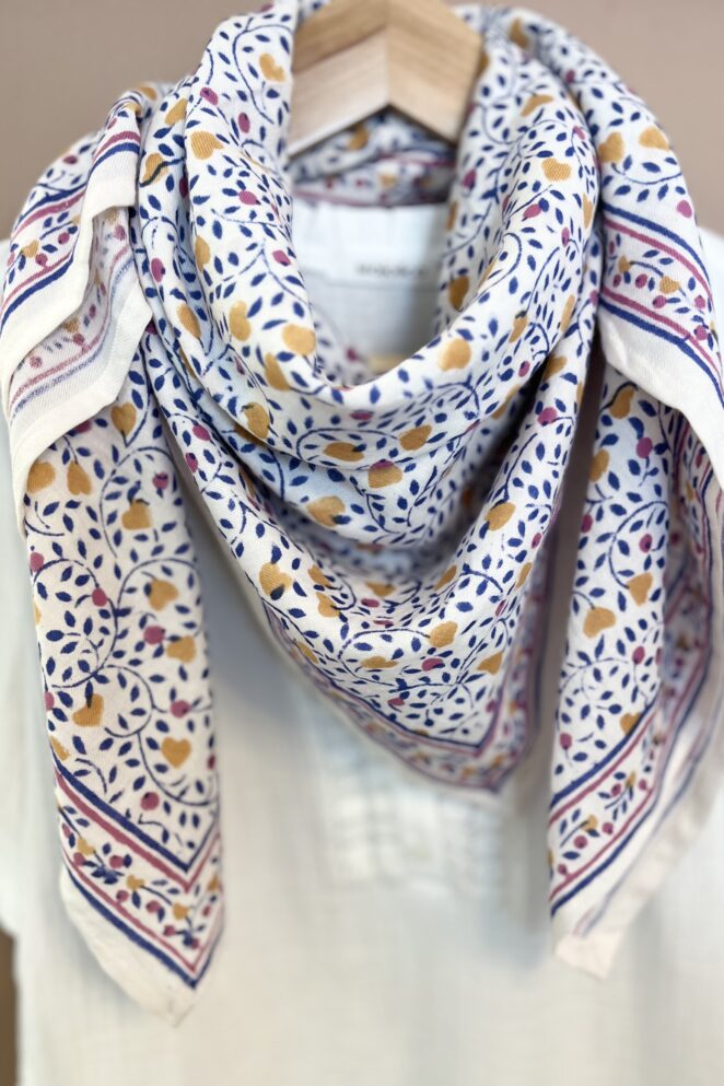 Foulard Love Nude