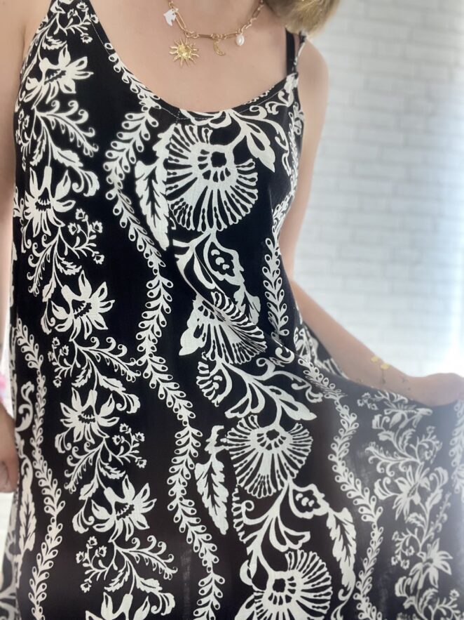 Robe Alexia Noir – Image 2