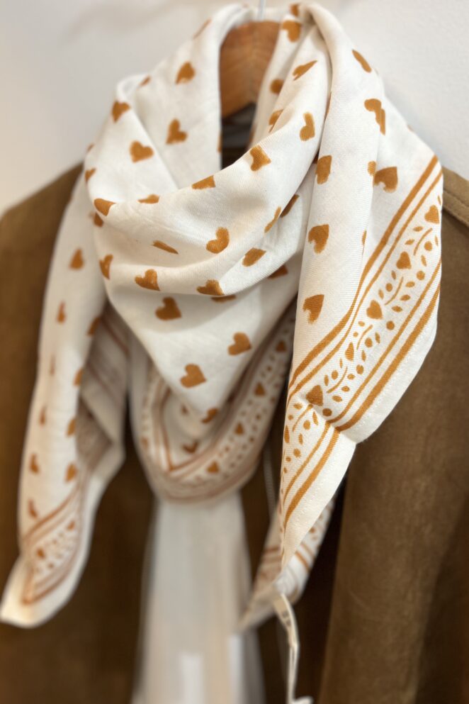 Foulard Love Cannelle
