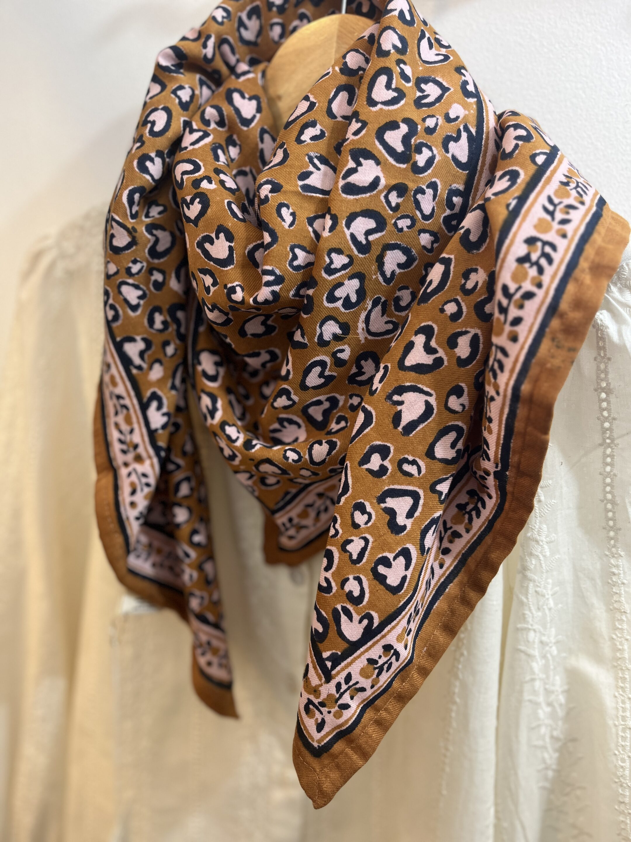 Foulard Léo Camel