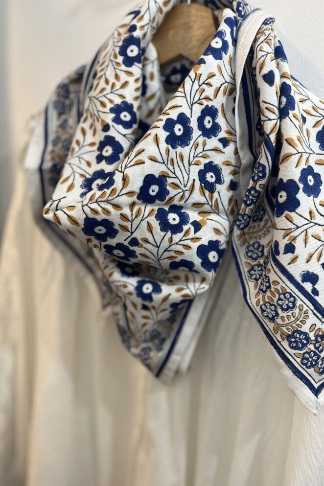 Foulard Bellis Safir