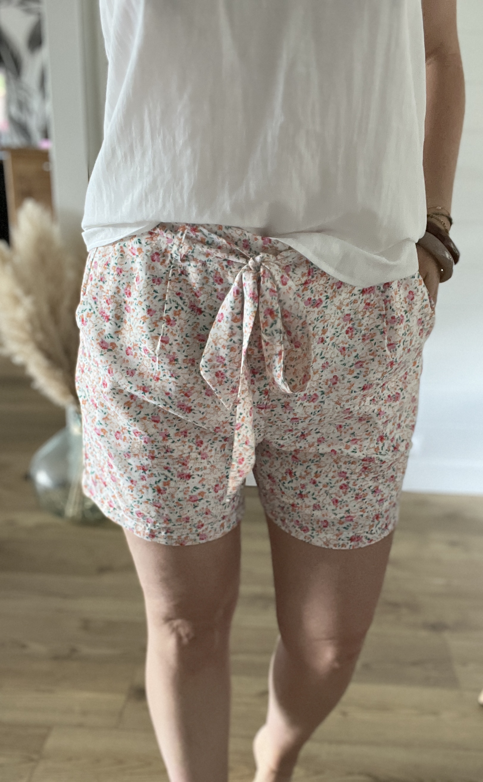 Short Izzie – Image 4