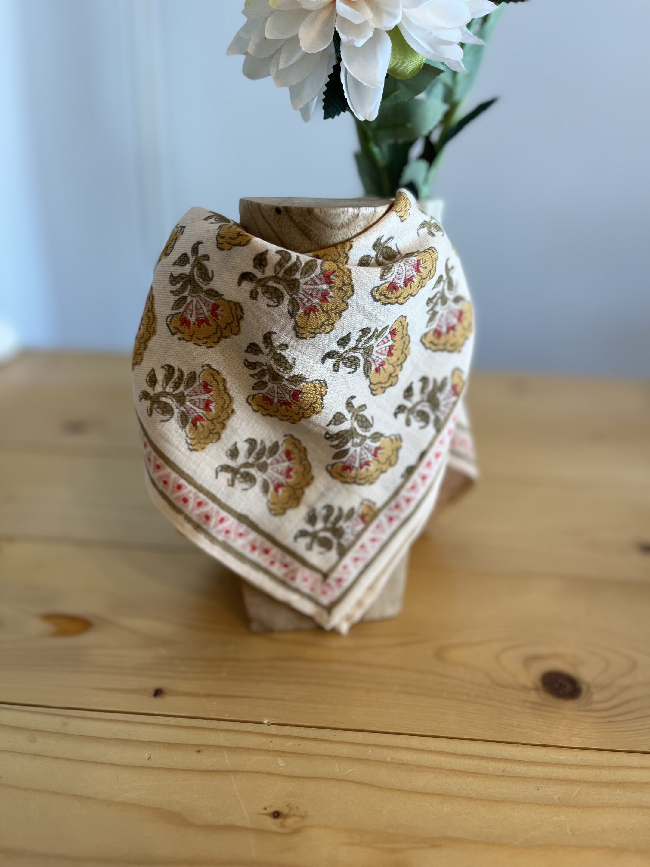 Foulard Kid Namaste Ecru